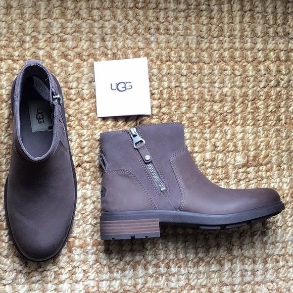 Like NEW UGG Harrison Waterproof Leather Booties 7,5 - Picture 9 of 13